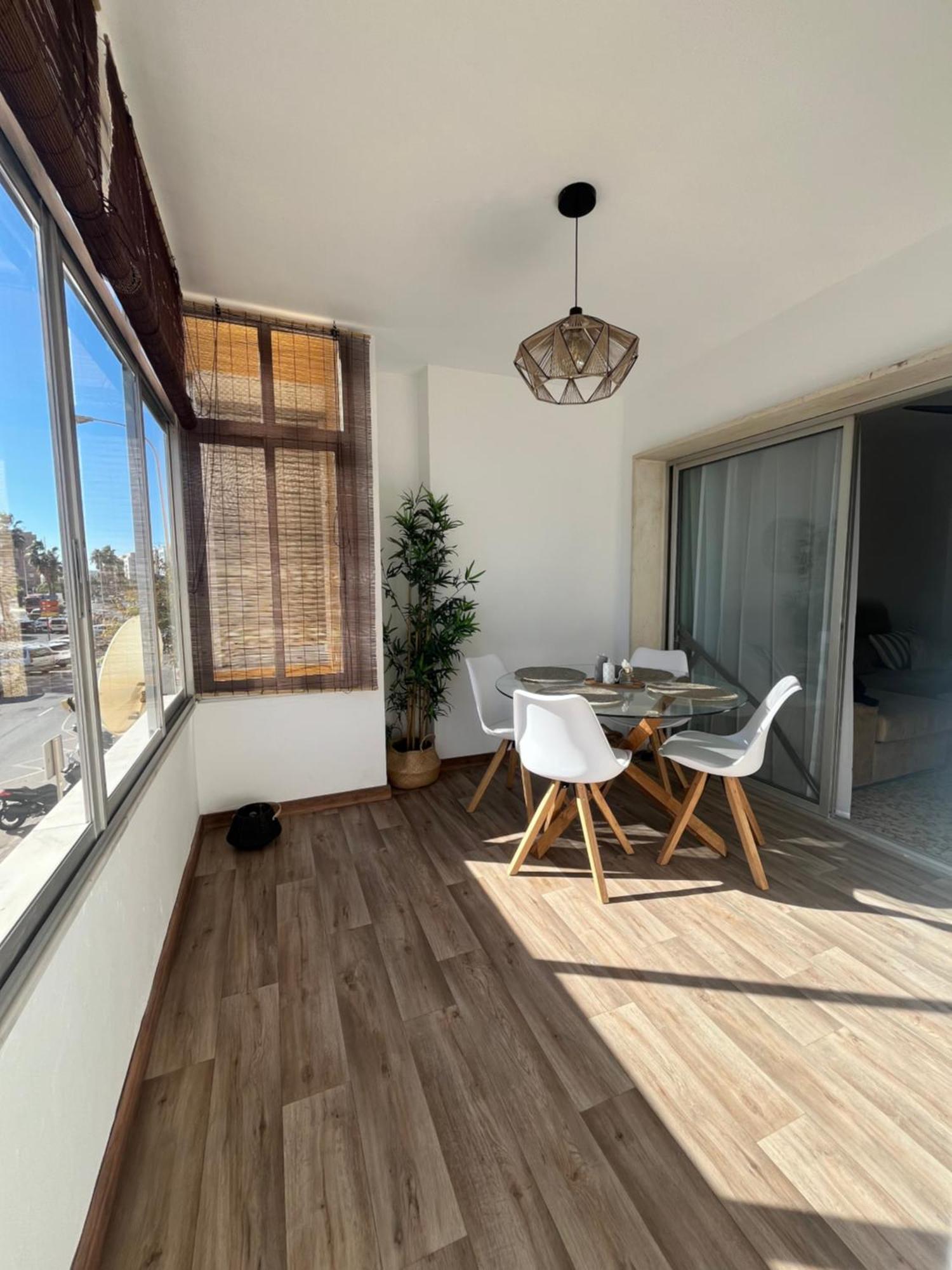 Love Rent4 Malaga Huelin Экстерьер фото