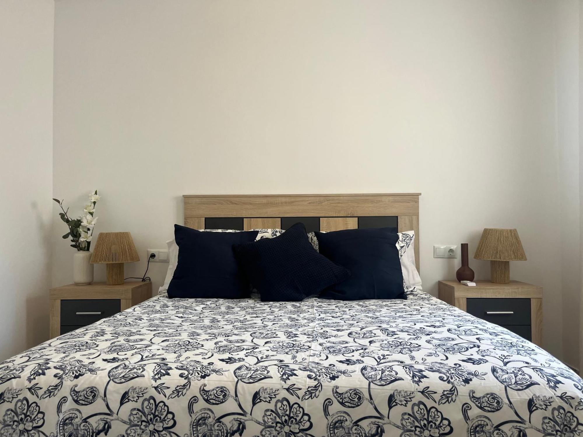 Love Rent4 Malaga Huelin Экстерьер фото