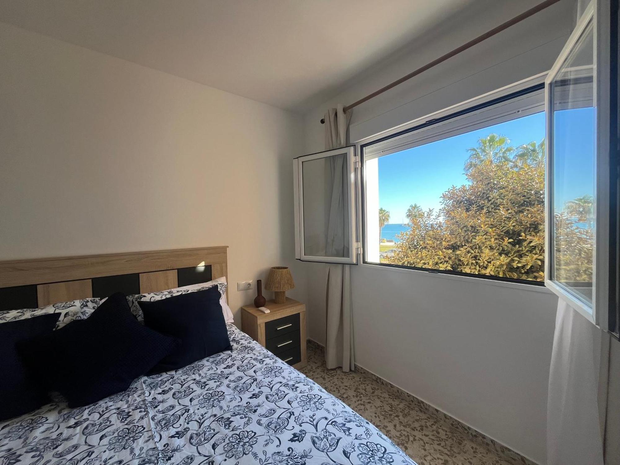 Love Rent4 Malaga Huelin Экстерьер фото