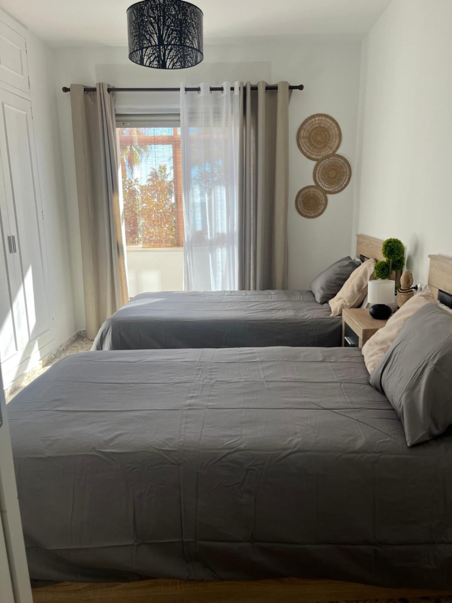 Love Rent4 Malaga Huelin Экстерьер фото
